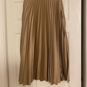 Zara Gold pleated skirt